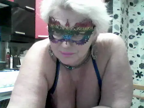 Lisa_Suzie webcam