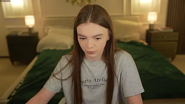 Luna_secretgirl webcam