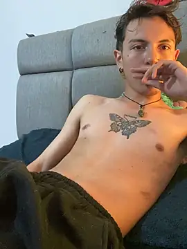 NaytonFreeman webcam