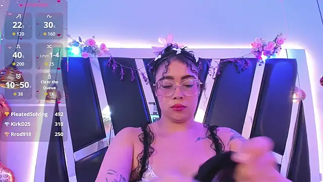 antonelllepiercee webcam