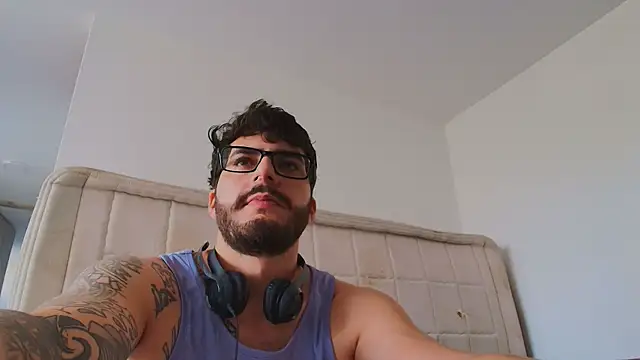 thomas_gun live sex cam