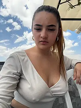 Antonella_Julieta webcam