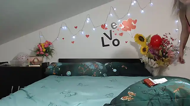 SweetMaddy888 webcam