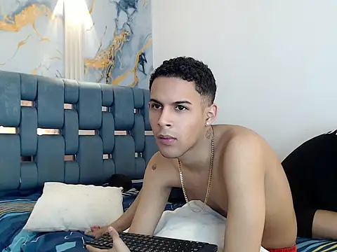 GOLD_BOYS webcam