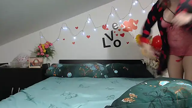 SweetMaddy888 webcam