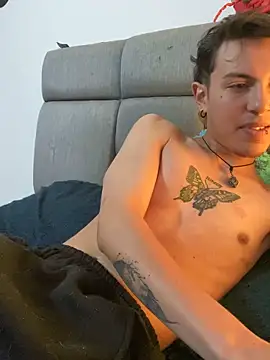 NaytonFreeman webcam