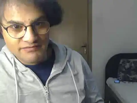 wildpussycat23 - Wildpussycat23's free webcam - UK Sex Cams