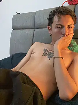 NaytonFreeman webcam