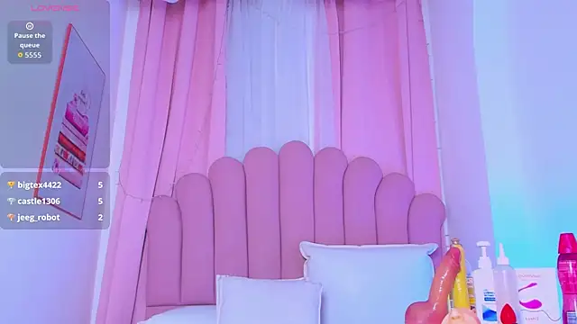 NicoleMadrird webcam