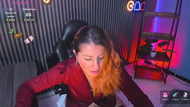 Nahiajhonson_ webcam