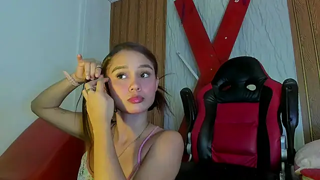 MarianaManzur webcam