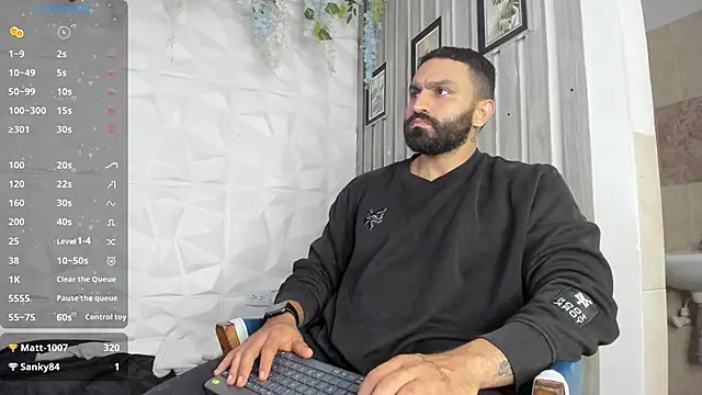 leonidaskaiser - LeonidasKaiser's free webcam - UK Sex Cams