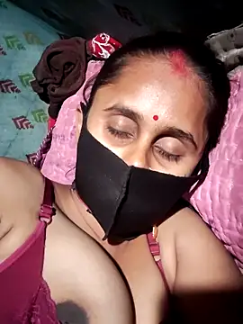 Divya_Chandok webcam