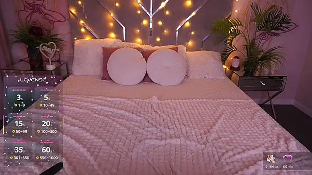 MirielleNymph webcam