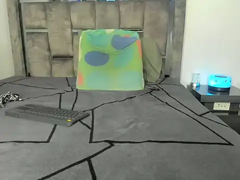 Master_Ruthless77 webcam