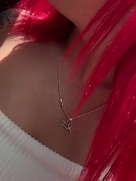 Scarlet_fiire webcam