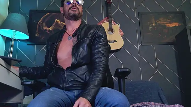 ChrisKox live sex cam