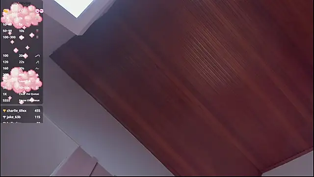 elodie_walker webcam