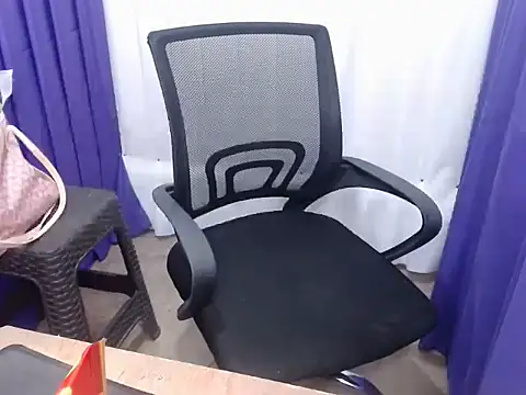 lovely_apple19 - Lovely_apple19's free webcam - UK Sex Cams