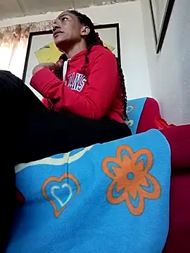 bigassmommy_x - Bigassmommy_x's free webcam - UK Sex Cams