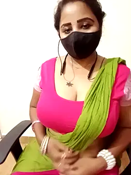 Webcam Model (tamil_Vennila)  is live.Free join now!