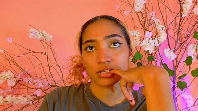 Charlotte_Love10 webcam