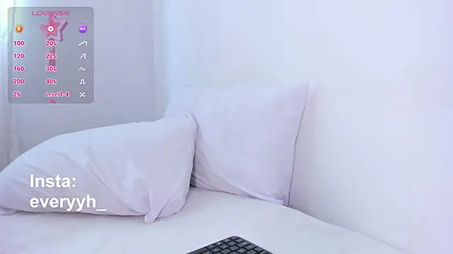 Sweet Poetryy (Sweet_poetryy)