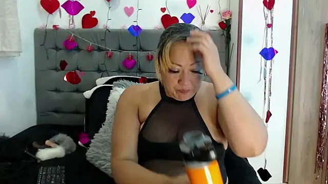 ChristinMooree webcam