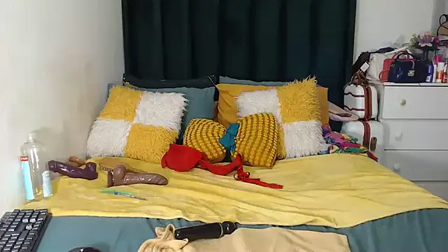 GaggingQueenxx webcam