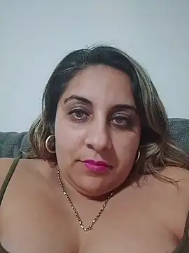 AntoAntonianna webcam