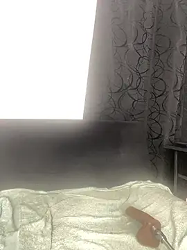 lucihornymilf webcam