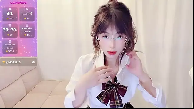 美女yuanbao_a在线直播