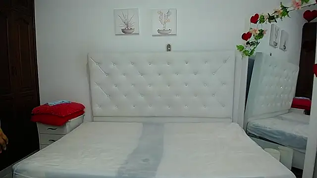 thayla_sweett webcam