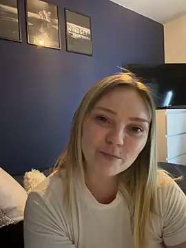 Webcam Model (Sky25x) is live