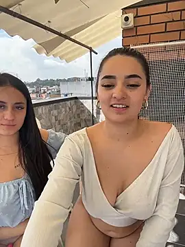 Antonella_Julieta webcam