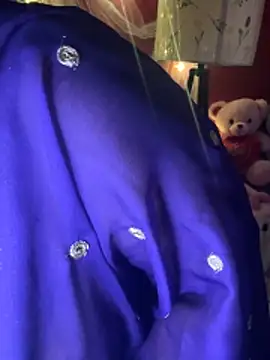 glam_goddess_143 - GLaM_GoDdEsS_143's free webcam - UK Sex Cams