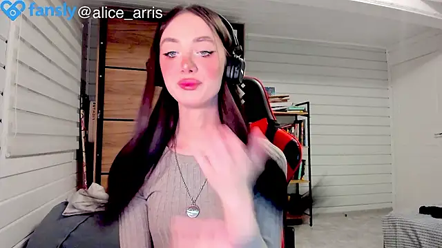 Alice__Aris webcam