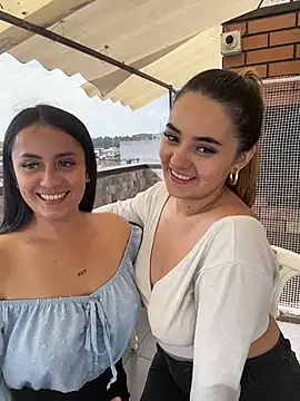 Antonella_Julieta webcam