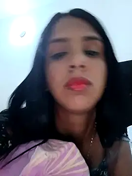 skinnyprety18 webcam