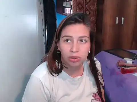 layanafuckass webcam