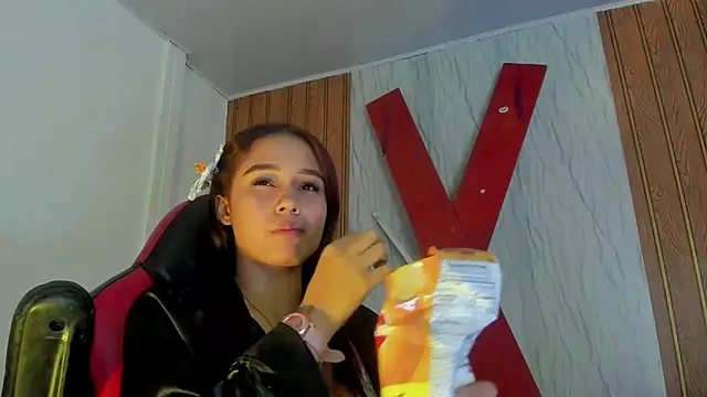 MarianaManzur webcam