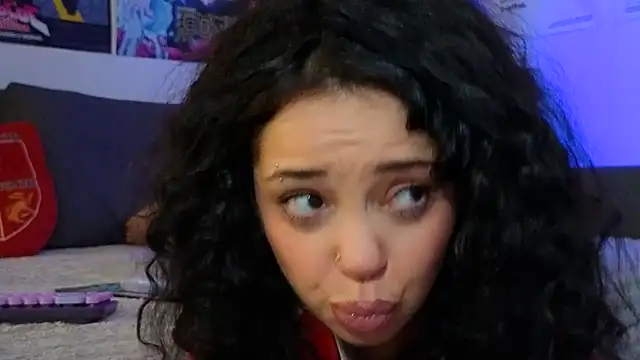 kiraquinn1 - KiraQuinn1's free webcam - UK Sex Cams