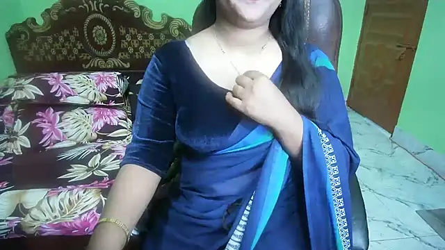 BengaliQueenStar webcam