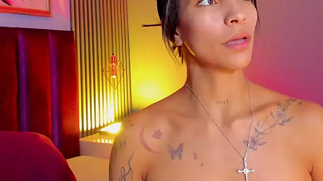 LauraAristizabal webcam