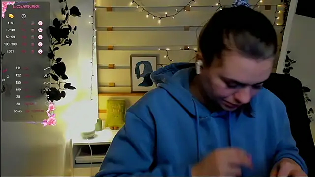 Josephine_Kiss webcam