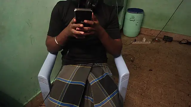 Tamil_KDD's live cam