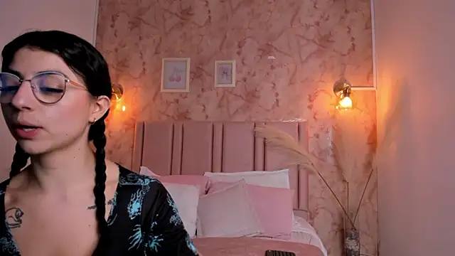 anntonella_watson - Anntonella_watson's free webcam - UK Sex Cams