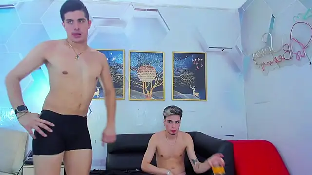 Alex_jeins_at webcam