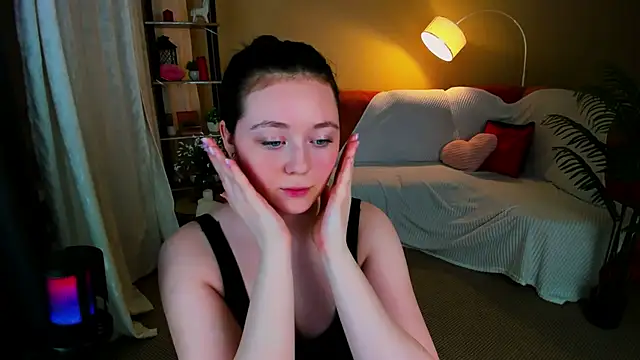 AlluringLookk webcam