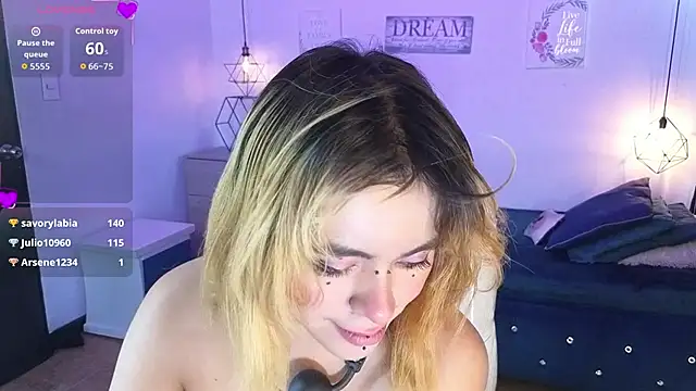 NinaSakura_Eup webcam